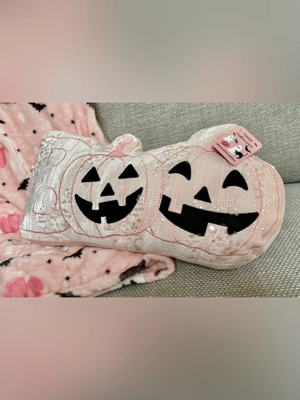 Pink Halloween BOO Pillow Jack O’ Lantern Pumpkin Sequins Velvety Soft NWT